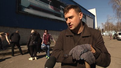 У Житомирі близько сотні людей долучилися до акції "Чистий день" У Житомирі близько сотні людей долучилися до акції "Чистий день"