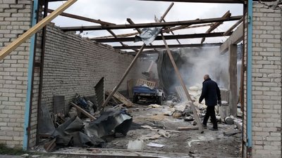 РФ пошкодила будинки та агропідприємство у Лозівській громаді