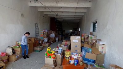Волонтери Житомирщини передали гуманітарну допомогу переселенцям у Баранівську громаду Волонтери Житомирщини передали гуманітарну допомогу переселенцям у Баранівську громаду