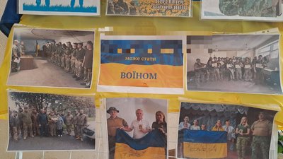 У Синельниковому відкрили фотовиставку світлин воїнів У Синельниковому відкрили фотовиставку світлин воїнів
