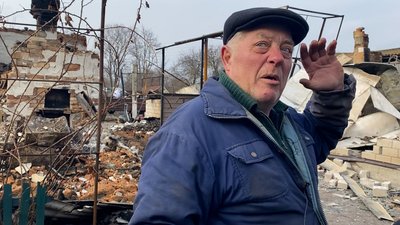 Обстріляні пам’ятники і згорілі хати: як оговтується після обстрілів село Мартинівка Обстріляні пам’ятники і згорілі хати: як оговтується після обстрілів село Мартинівка