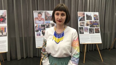 У Києві представники ЛГБТ-спільноти провели виставку У Києві представники ЛГБТ-спільноти провели виставку