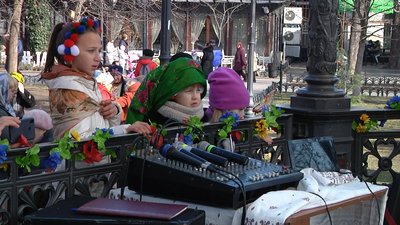 На центральній вулиці Одеси пройшов фестиваль “Масляна на Дерибасівській”