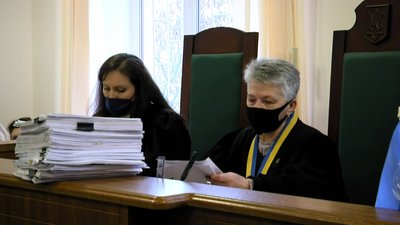 На Житомирщині підозрюваного у вбивстві 7-х людей Анатолія Захаренка продовжать тримати під вартою На Житомирщині підозрюваного у вбивстві 7-х людей Анатолія Захаренка продовжать тримати під вартою