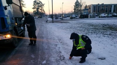 У Ніжині сміттєвоз на смерть збив 6-річну дівчинку