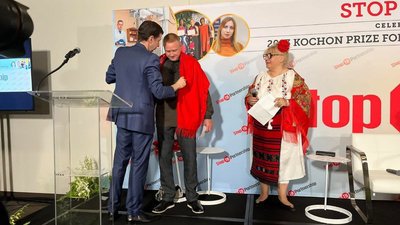 Херсонського лікаря відзначили премією у рамках Генасамблеї ООН Херсонського лікаря відзначили премією у рамках Генасамблеї ООН