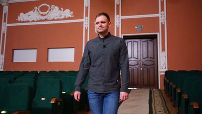 "Коли здоровий глузд перемагає". Керівник театру розповів, чому вакцинувався від COVID-19