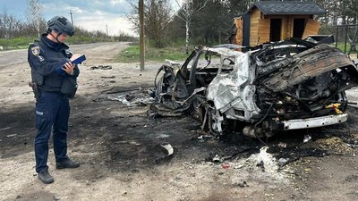 Знищене ударним дроном авто