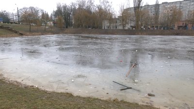 "Заросло настільки, що стіна": рятувальники розповіли, як у водоймі Рівного шукали загиблого підлітка "Заросло настільки, що стіна": рятувальники розповіли, як у водоймі Рівного шукали загиблого підлітка