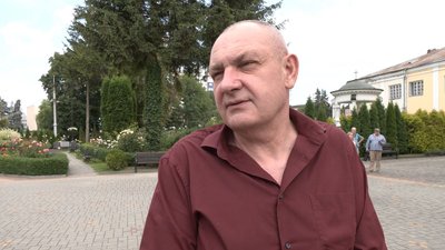 У Луцьку попрощалися із 37-річним загиблим бійцем Романом Гошком У Луцьку попрощалися із 37-річним загиблим бійцем Романом Гошком