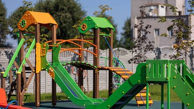 У Дніпрі 32 родинам військових подарували квартири У Дніпрі 32 родинам військових подарували квартири