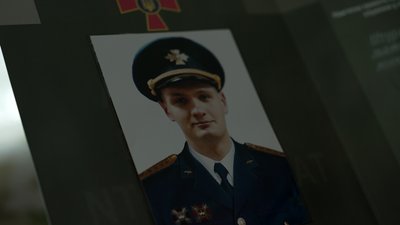 Пам'ять героям: на Миколаївщині встановлять пам'ятник загиблим пілотам в полі Пам'ять героям: на Миколаївщині встановлять пам'ятник загиблим пілотам в полі