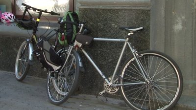 Більше пів сотні учасників: у Полтаві влаштували акцію «Велосипедом на роботу» Більше пів сотні учасників: у Полтаві влаштували акцію «Велосипедом на роботу»