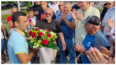 У Запоріжжі зустріли Парвіза Насібова У Запоріжжі зустріли Парвіза Насібова
