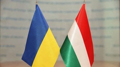 "Очевидно, що це провокація ззовні", — політолог Дмитро Тужанський про погрози угорцям Закарпаття