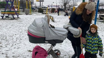 Теплий одяг та гарячі напої: у Житомирі лікарі розповіли, як вберегтися під час морозів