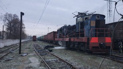 Удар по залізниці в Запорізькій області: дрон РФ атакував локоматив
