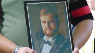 У Чопі попрощалися із загиблим на війні Віталієм Голубкою У Чопі попрощалися із загиблим на війні Віталієм Голубкою