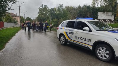На Тернопільщині учні, педагоги та військові провели забіг На Тернопільщині учні, педагоги та військові провели забіг