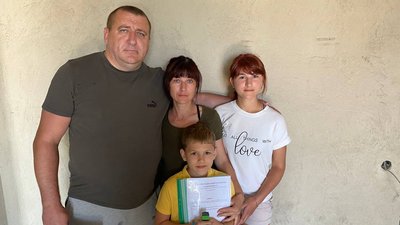 На Вінниччині родині загиблого азовця вручили ключі від квартири На Вінниччині родині загиблого азовця вручили ключі від квартири