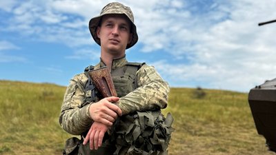 "Я очікую відповідальних людей". Навчання, бойова підготовка, передача досвіду: розмова з командиром роти 46-ї бригади "Я очікую відповідальних людей". Навчання, бойова підготовка, передача досвіду: розмова з командиром роти 46-ї бригади