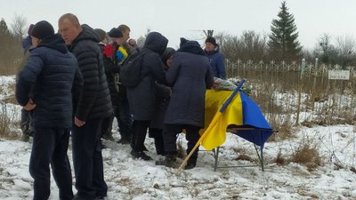 Юрій Крамський поліг на Донеччині. 23 лютого з ним простилися в Люботинській громаді Юрій Крамський поліг на Донеччині. 23 лютого з ним простилися в Люботинській громаді