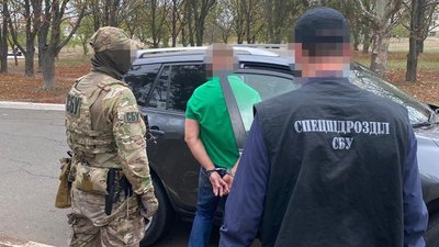 В Одеській області депутата селищної ради затримали на хабарі