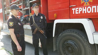 поліція поліція