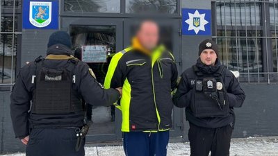 На Закарпатті передали Угорщині іноземця, який перебував у міжнародному розшуку