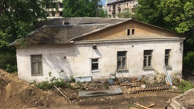 &quot;Соромно – за столичну владу&quot;. Міністр Ткаченко про знесення історичного будинку Барбана