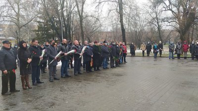 У Черкасах ушанували учасників ліквідації наслідків аварії на ЧАЕС У Черкасах ушанували учасників ліквідації наслідків аварії на ЧАЕС