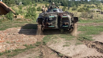 "Від рішень командира залежить життя". Як взводні Нацгвардії тренуються на Харківщині "Від рішень командира залежить життя". Як взводні Нацгвардії тренуються на Харківщині