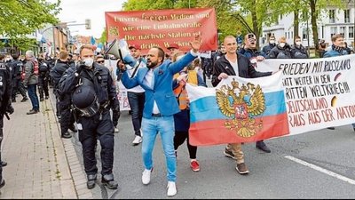 Історія Валерії Вялкової із Сум, яка сама вийшла проти проросійського мітингу в Німеччині Історія Валерії Вялкової із Сум, яка сама вийшла проти проросійського мітингу в Німеччині