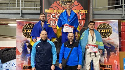 Хлопець із Мукачева Богдан Черепаня став чемпіоном України з бойового самбо Хлопець із Мукачева Богдан Черепаня став чемпіоном України з бойового самбо