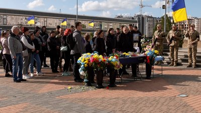"Ми втратили хорошу людину": на Одещині прощалися з військовим, який загинув на Луганському напрямку