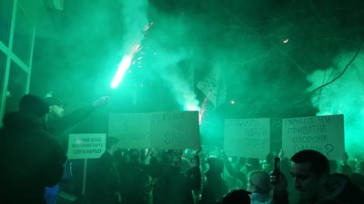 "Геть таку поліцію": у Черкасах мітинг під управлінням Нацполіції "Геть таку поліцію": у Черкасах мітинг під управлінням Нацполіції