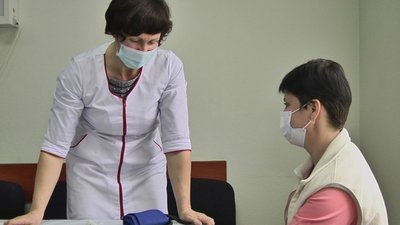 Понад 3,5 тисячі медиків на Вінничині щепили проти коронавірусу Понад 3,5 тисячі медиків на Вінничині щепили проти коронавірусу