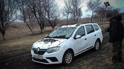 У поліції показали наслідки російського обстрілу селища Перемога на Сумщині У поліції показали наслідки російського обстрілу селища Перемога на Сумщині