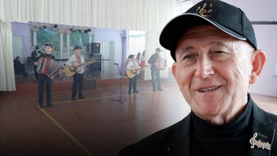 Віктор Грудін та колектив оркестру