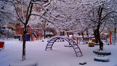 Дніпро після нічного снігопаду. Фоторепортаж Дніпро після нічного снігопаду. Фоторепортаж