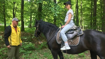 Учениця школи верхової їзди Діана Гуска Учениця школи верхової їзди Діана Гуска