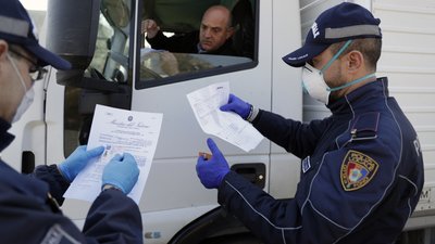 Світ вводить безпрецедентні обмеження через пандемію коронавірусу