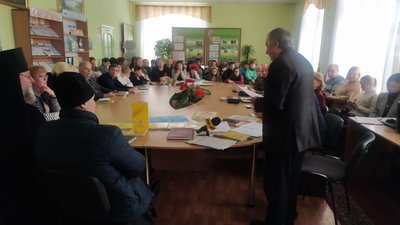 У Сумах Анатолій Близнюк презентував посібник із волонтерства У Сумах Анатолій Близнюк презентував посібник із волонтерства