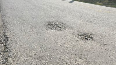Заволоділа понад мільйоном гривень на будівництво дороги: на Закарпатті підозрюють директорку будівельного товариства