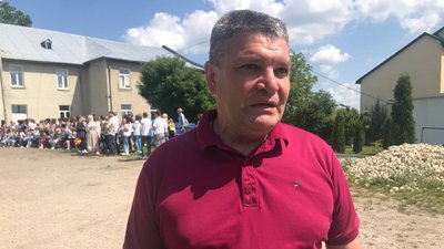 На Тернопільщині школярі зібрали гроші на авто для ЗСУ