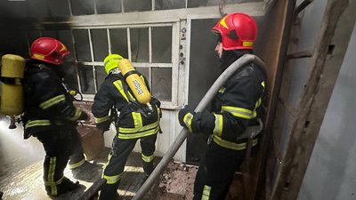 пожежа на Дерибасівській 10 лютого пожежа на Дерибасівській 10 лютого