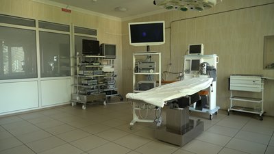 Місце та апаратура для проведення операції з трансплантації нирок Місце та апаратура для проведення операції з трансплантації нирок