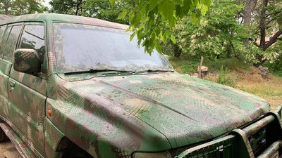 Пригнали й пофарбували. Представники азербайджанської діаспори в Одесі передадуть ЗСУ джип та пікап Пригнали й пофарбували. Представники азербайджанської діаспори в Одесі передадуть ЗСУ джип та пікап