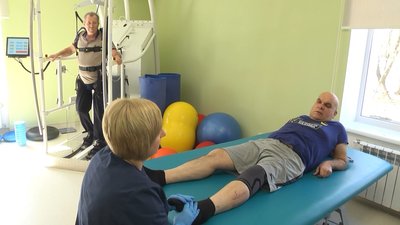 У реабілітаційному відділенні Хмельниччини вчать людей жити з новими кінцівками У реабілітаційному відділенні Хмельниччини вчать людей жити з новими кінцівками