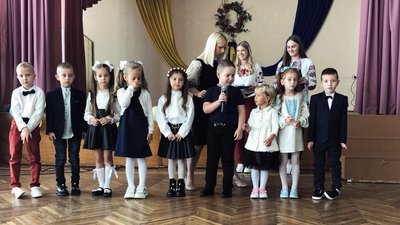 На Закарпатті пішли в школу понад 16 тис. першокласників. Як це було На Закарпатті пішли в школу понад 16 тис. першокласників. Як це було